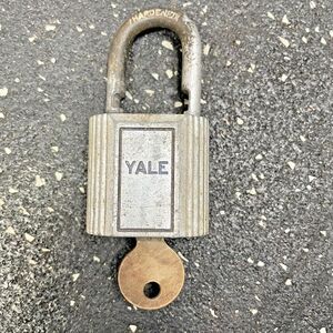 Vintage Yale Padlock With Key Made in USA Hardened Silver Color‎